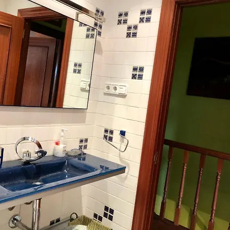 Séjour chez l'habitant Chalet Bilbao- Aeropuerto *